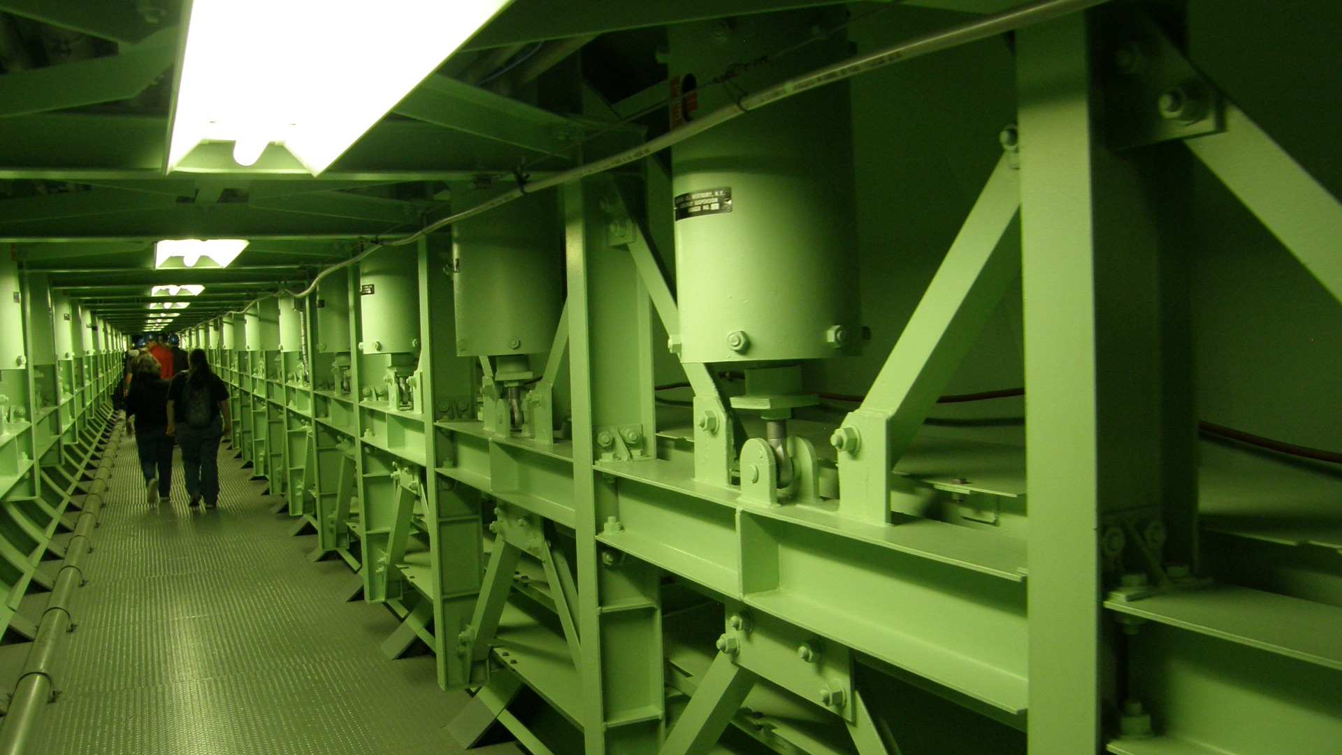shock absorbing structure